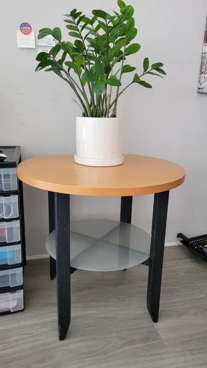 테이블 의자 공구 조명
					무빙세일
					Los Angeles