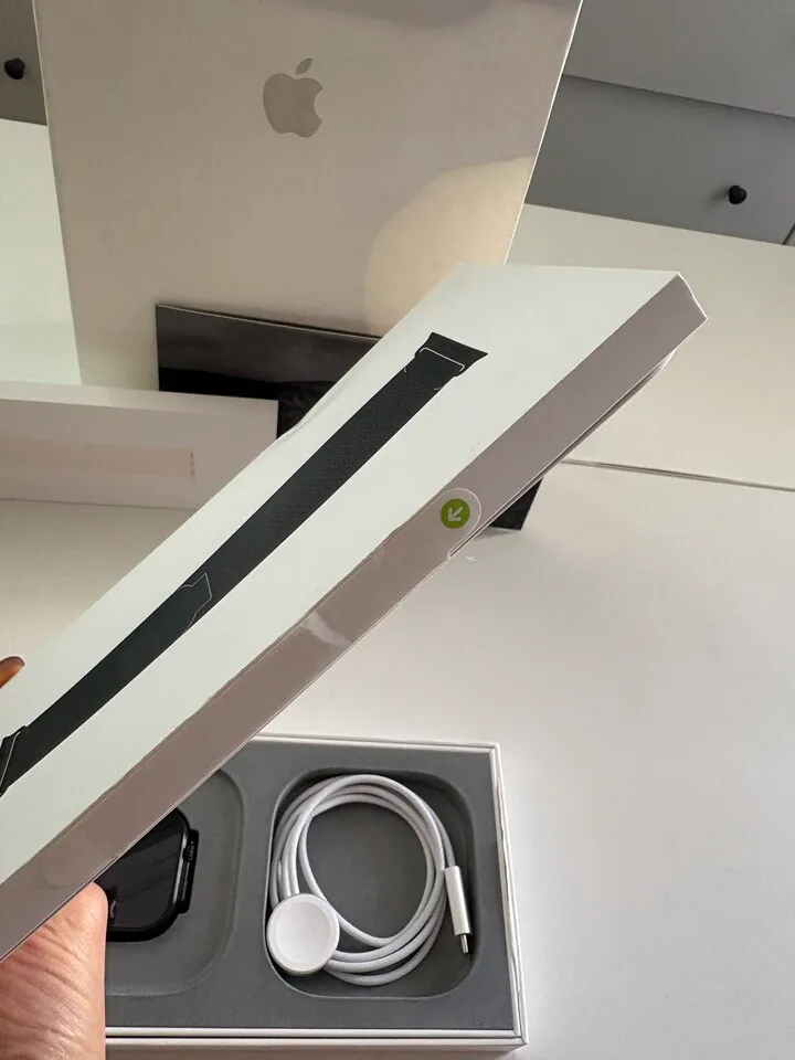 애플워치 울트라2 (거희 새상품급)
					전자/가전
					Los Angeles Korea Town