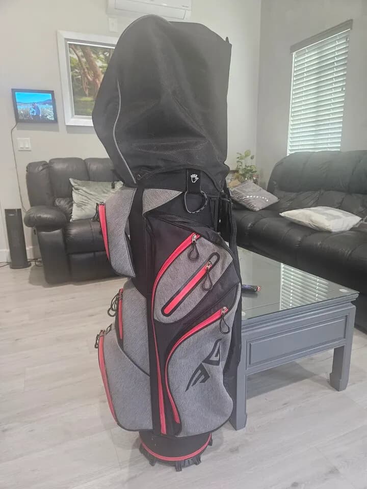 초경량 골프백 팔아요.
					운동/건강
					한타인근