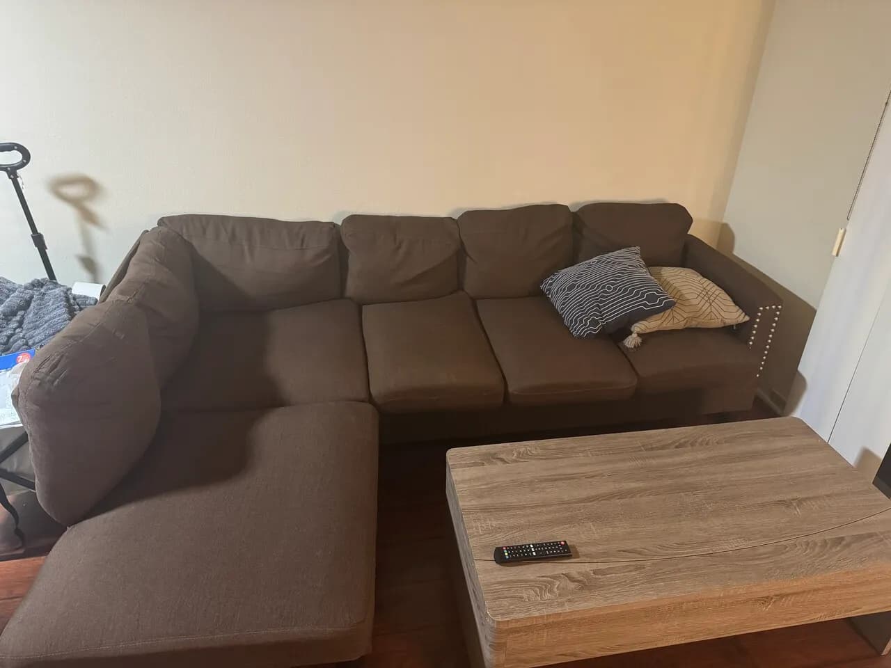 ㄱ자형 소파 (3-4인용)
					가구
					Gardena Torrance 가디나 토렌스