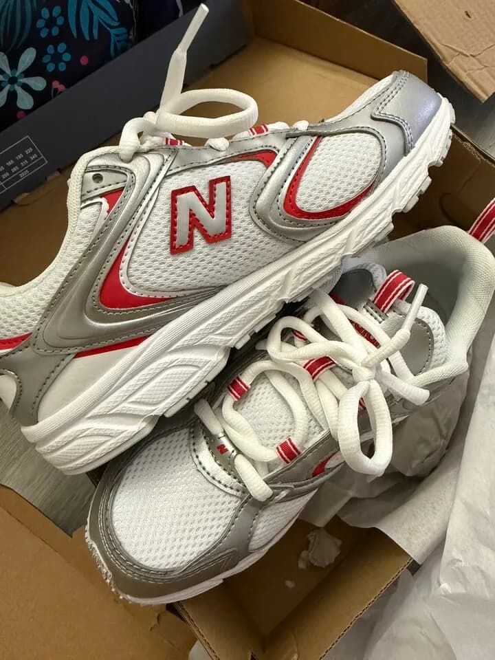 여자 뉴발란스 운동화 6
					의류/패션
					Cypress