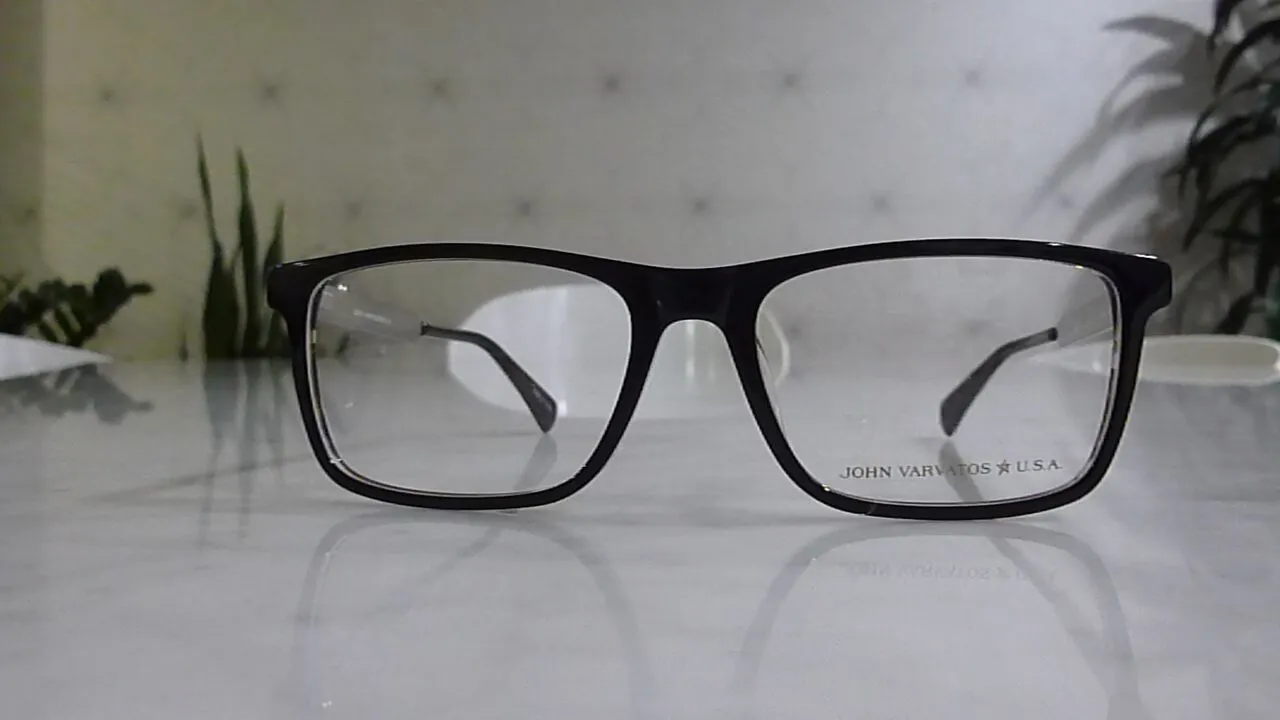 NEW-존 바바토스-안 경 테-2 종 류-$40-$50
					의류/패션
					Los Angeles