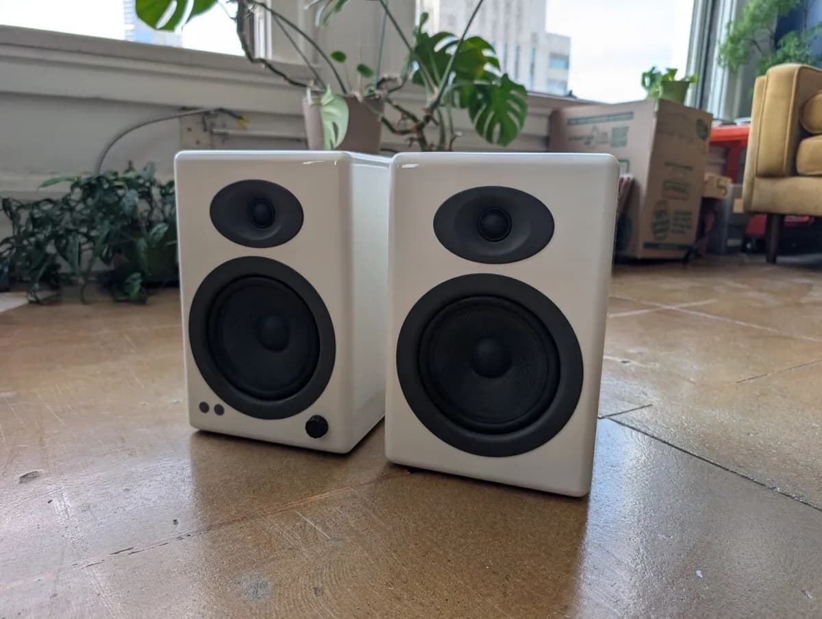 Audioengine A5+ Wireless Bluetooth Bookshelf 스피커
					전자/가전
					Koreatown