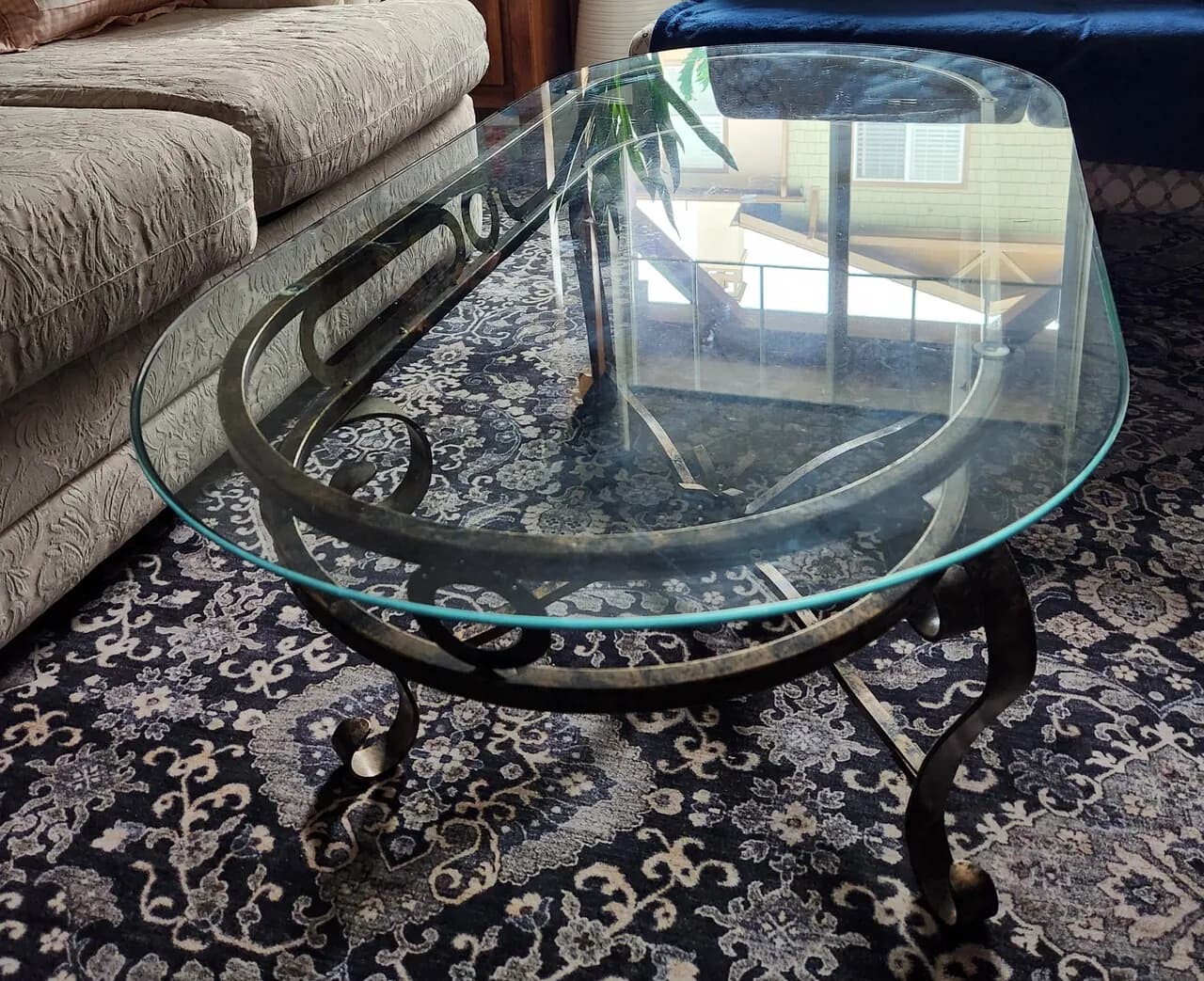 유리탑 커피 태이블
					가구
					Azusa