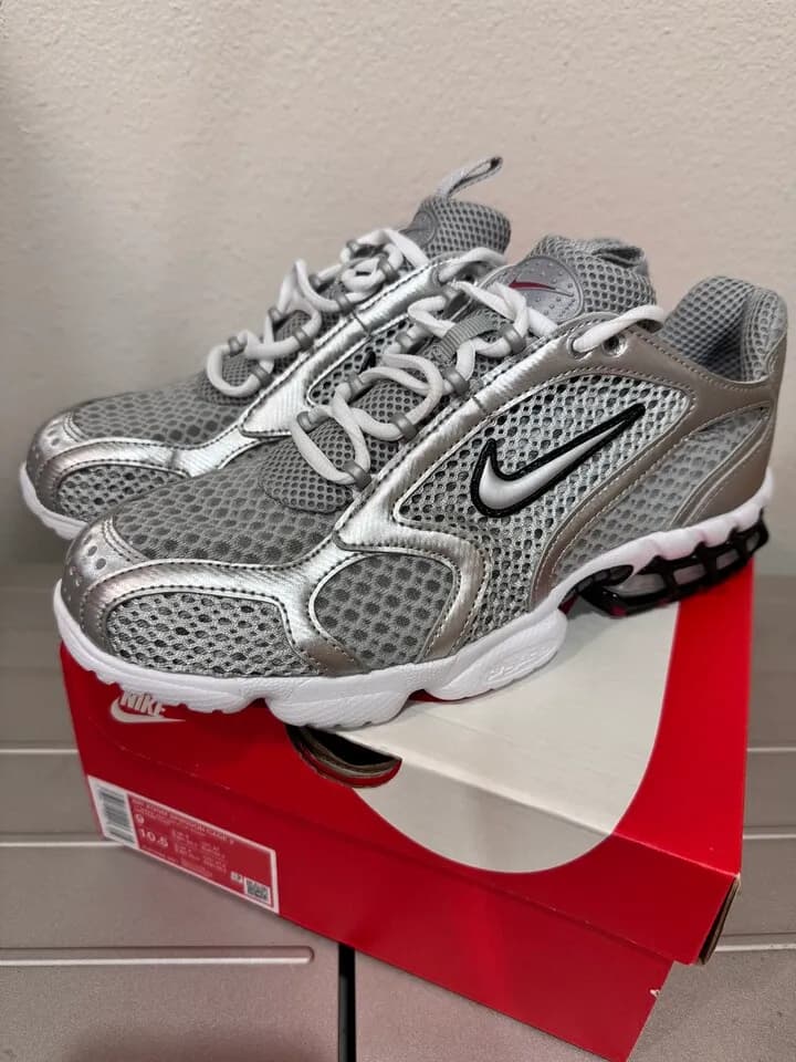 새제품 나이키 에어 줌 스피리돈 케이지 2 Nike Air Zoom Spiridon
					의류/패션
					Fullerton