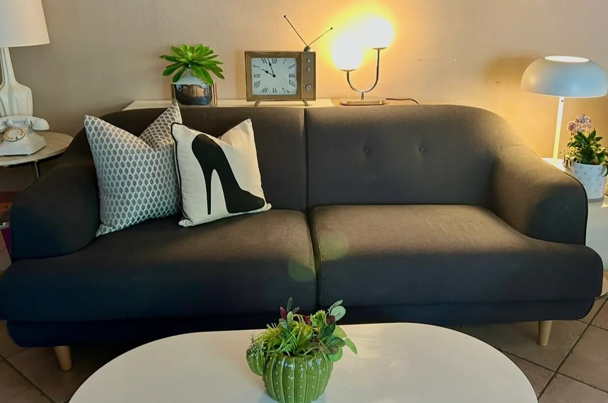 모던 리빙룸 가구 Set(소파. 액센트췌어. 테이블)
					가구
					Fullerton