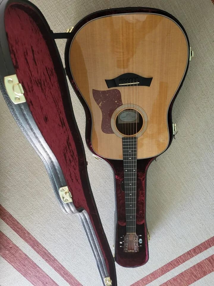 테일러 기타
					전자/가전
					Whittier