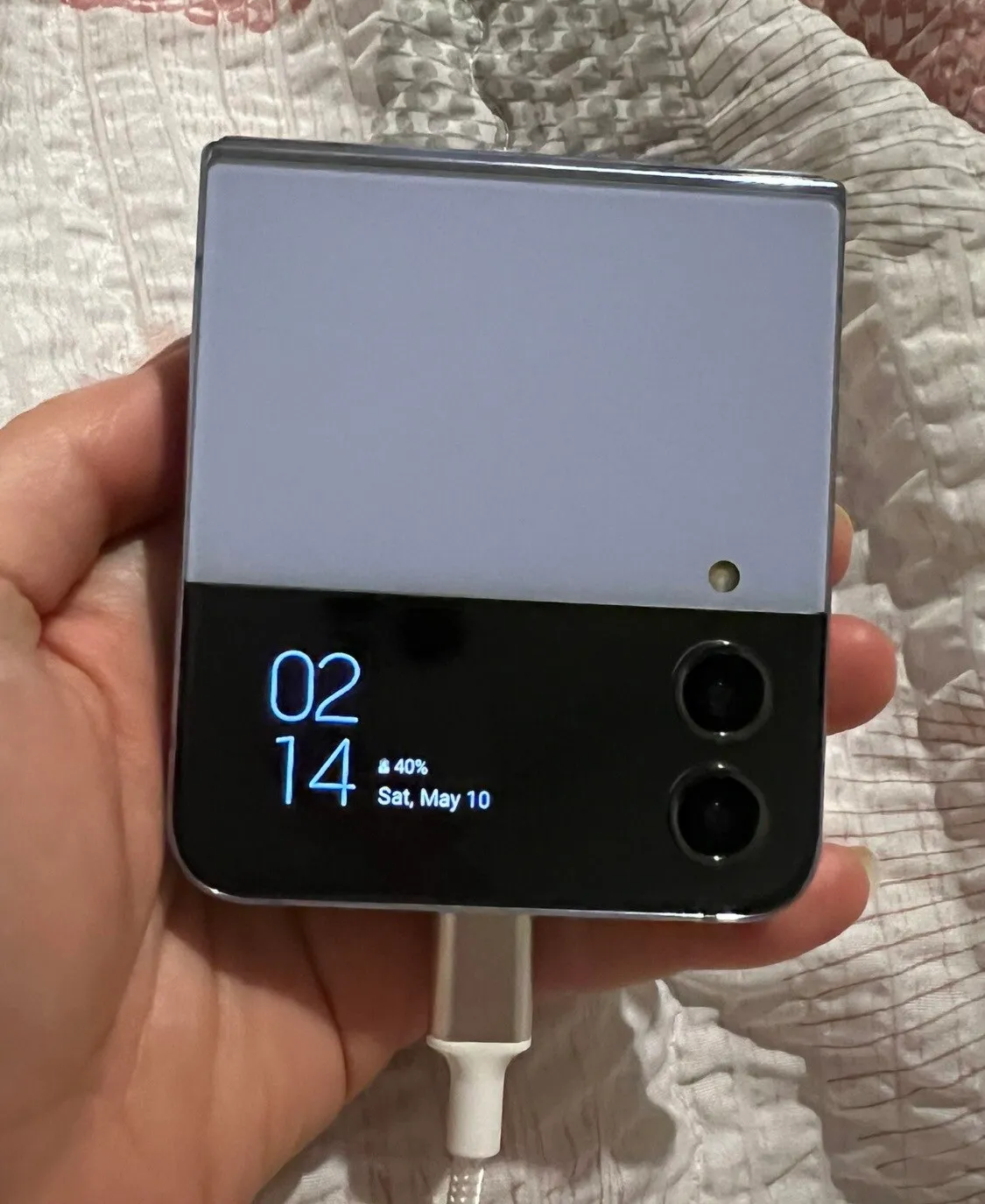 삼성 zflip4 라벤더
					전자/가전
					Los Angeles