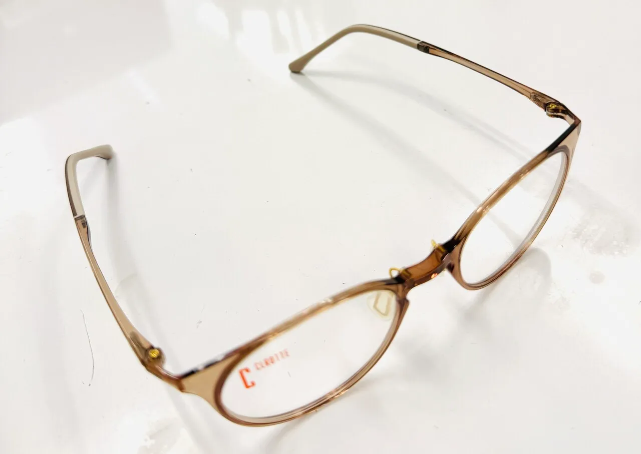 안경마을에서 안경테와 안경렌즈 저렴한 가격판매
					의류/패션
					Los Angeles