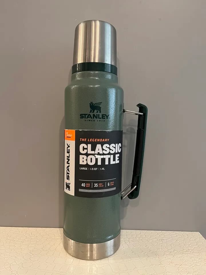 스탠리 보온병 1,4L
					무빙세일
					LA