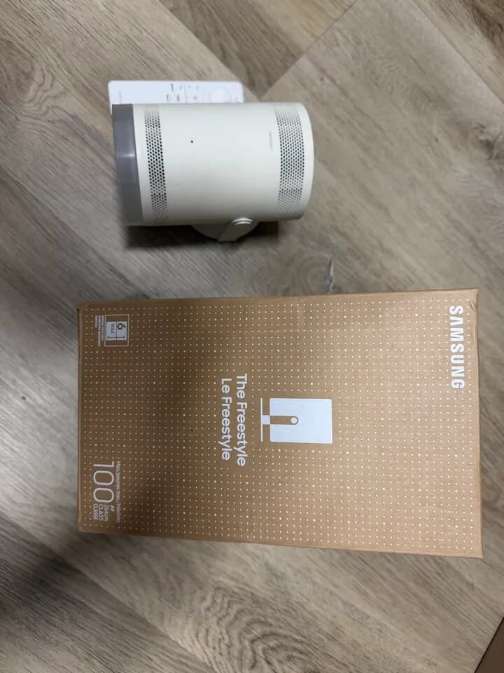 삼성 프로젝터 Freestyle Portable Smart Projector
					전자/가전
					브에나팍