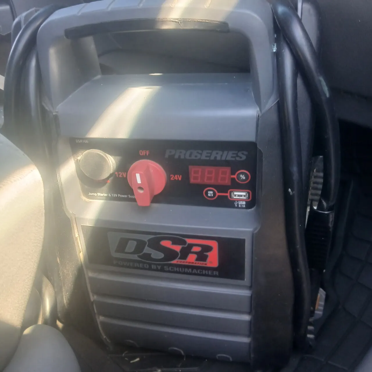 자동치밧데리 전풍
					기타
					LA