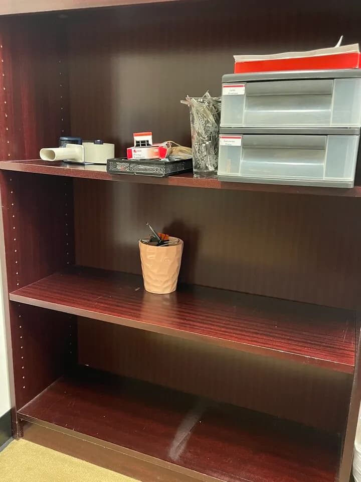 3단/4단 나무 책장
					무빙세일
					Los Angeles