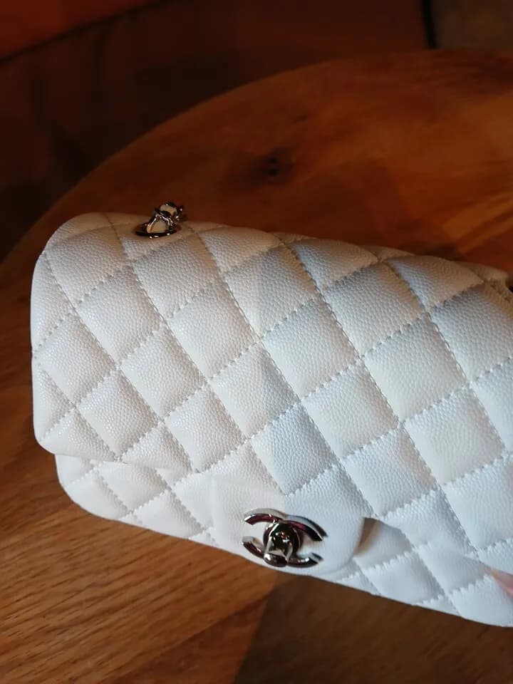 샤넬 스몰 가방
					의류/패션
					한타