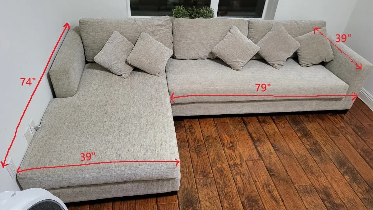 Custom Sofa
					가구
					Los Angeles