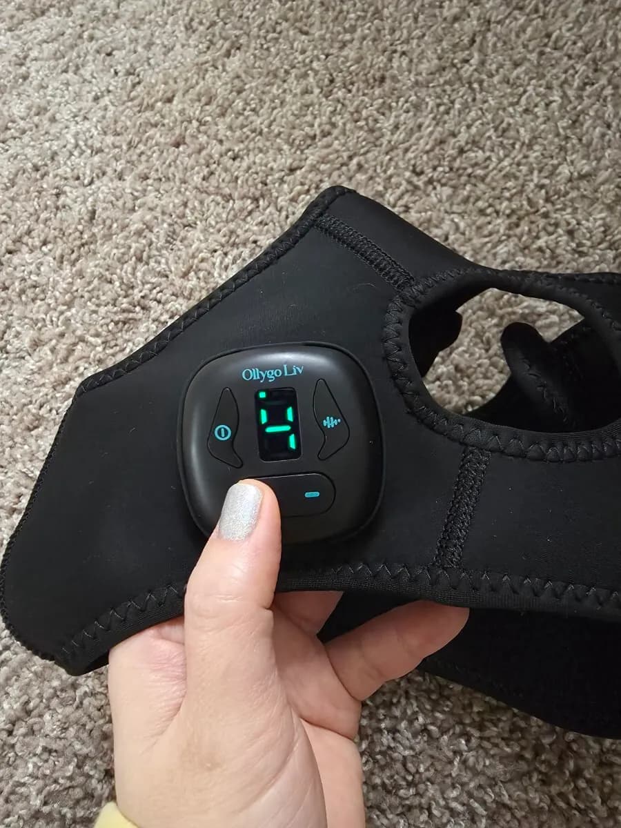 올리고리브 EMS 이중턱 밴드 팝니다.
					무빙세일
					Los Angeles