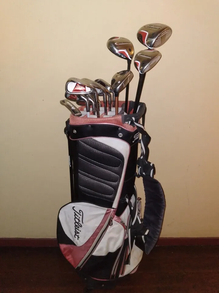 골프채(남, 여 공용. 캘러웨이. Callaway)풀세트.
					운동/건강
					Los Angeles