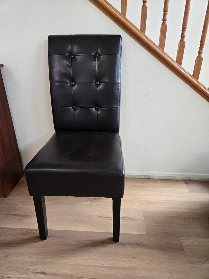 Christopher knight home Roland chair new 최고급 새의자 $60
					가구
					Buena Park