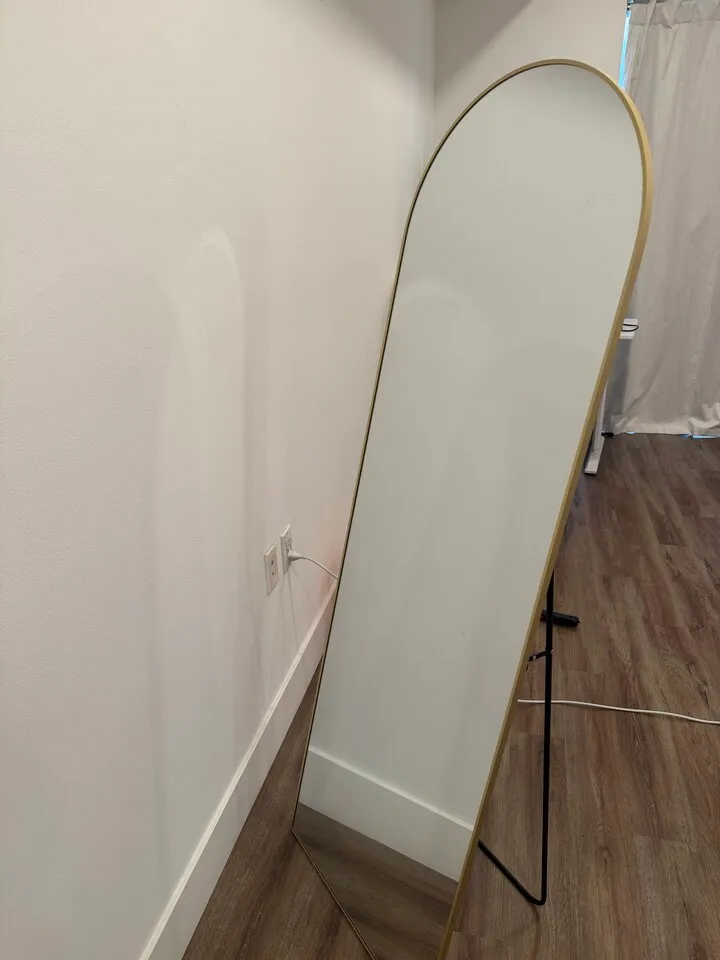 전신거울 팔아요
					가구
					Koreatown