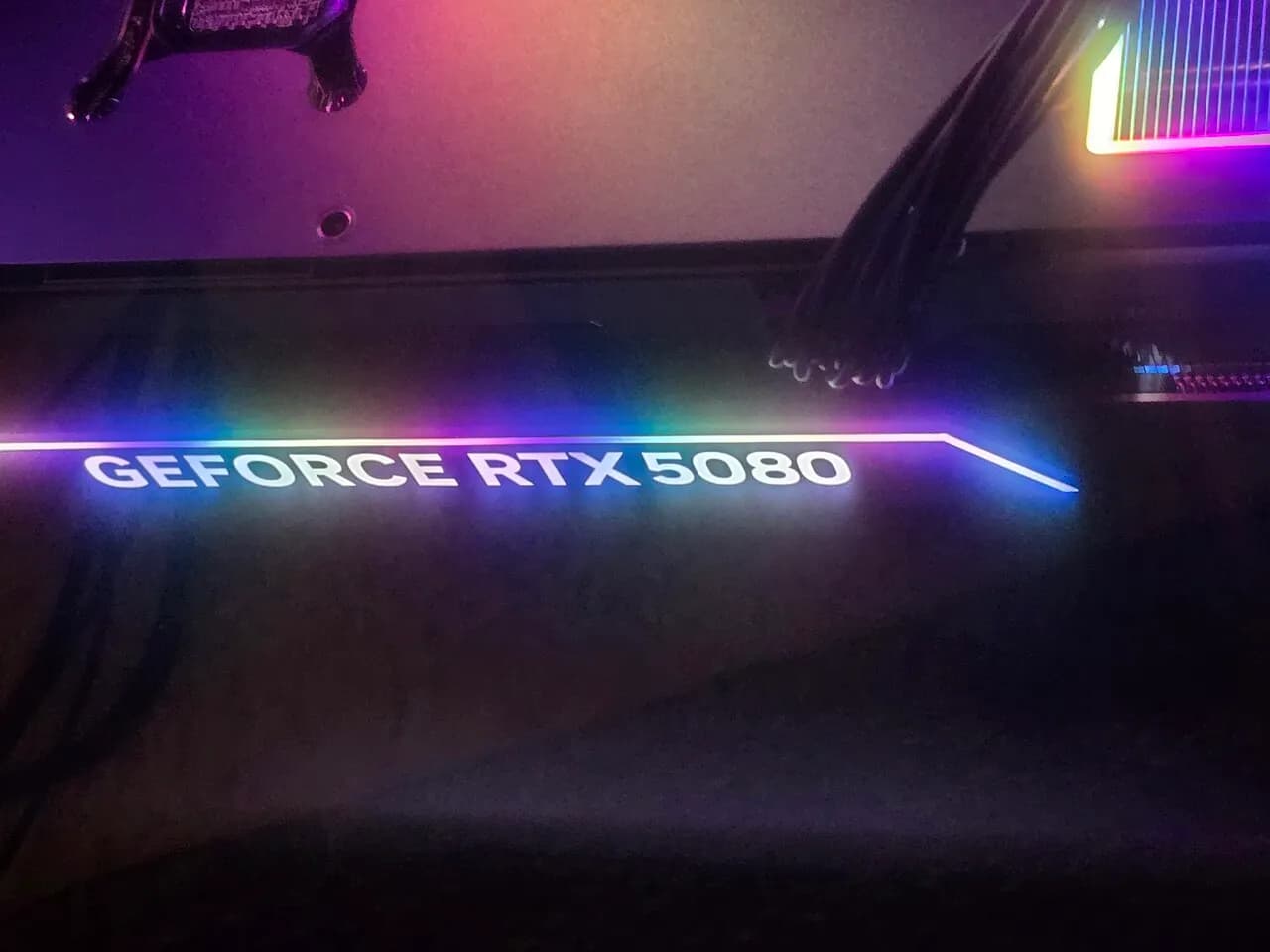 새컴퓨터팝니대
					전자/가전
					Santa Clarita