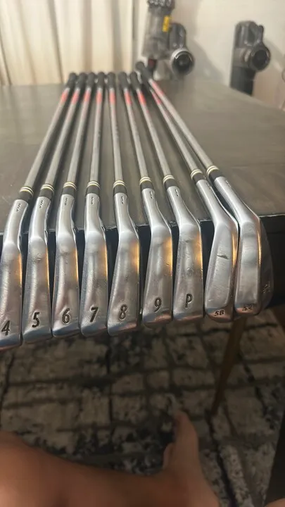 Miura CB302 아이언셋트 웻지 포함
					무빙세일
					Pasadena