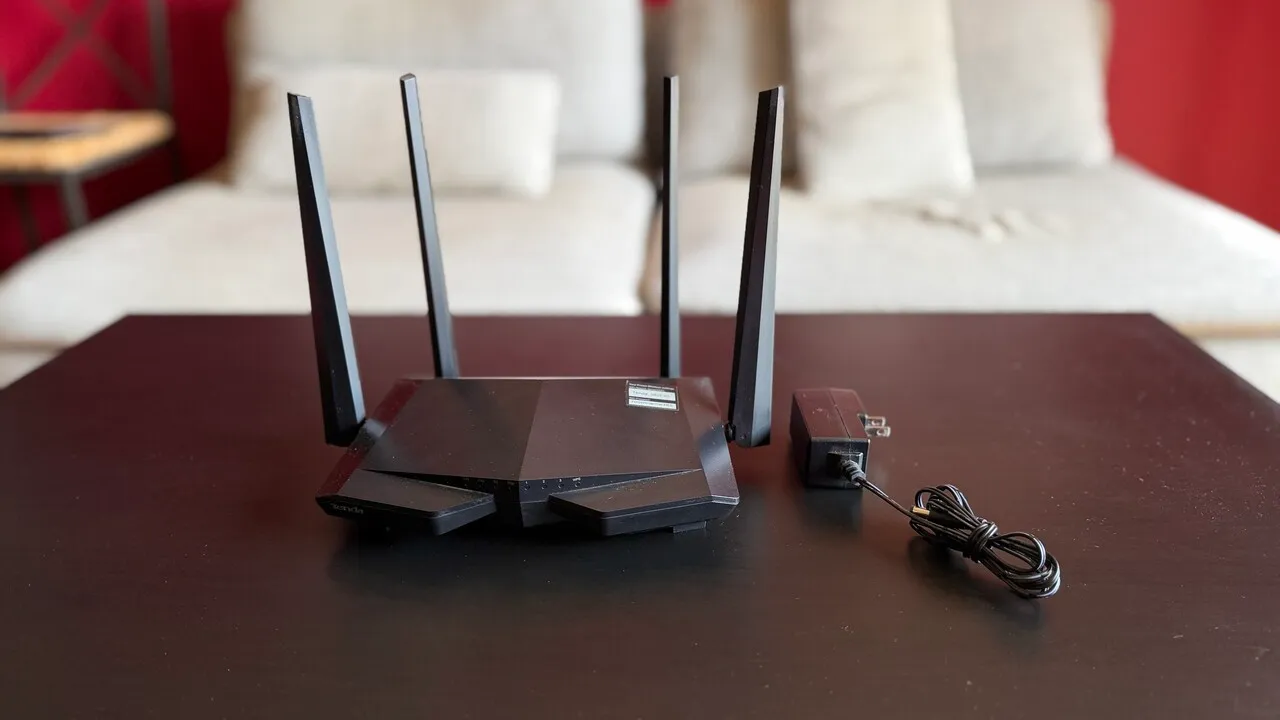 멀쩡한 가정용 WIFI 라우터 Tenda ac1200
					전자/가전
					LA