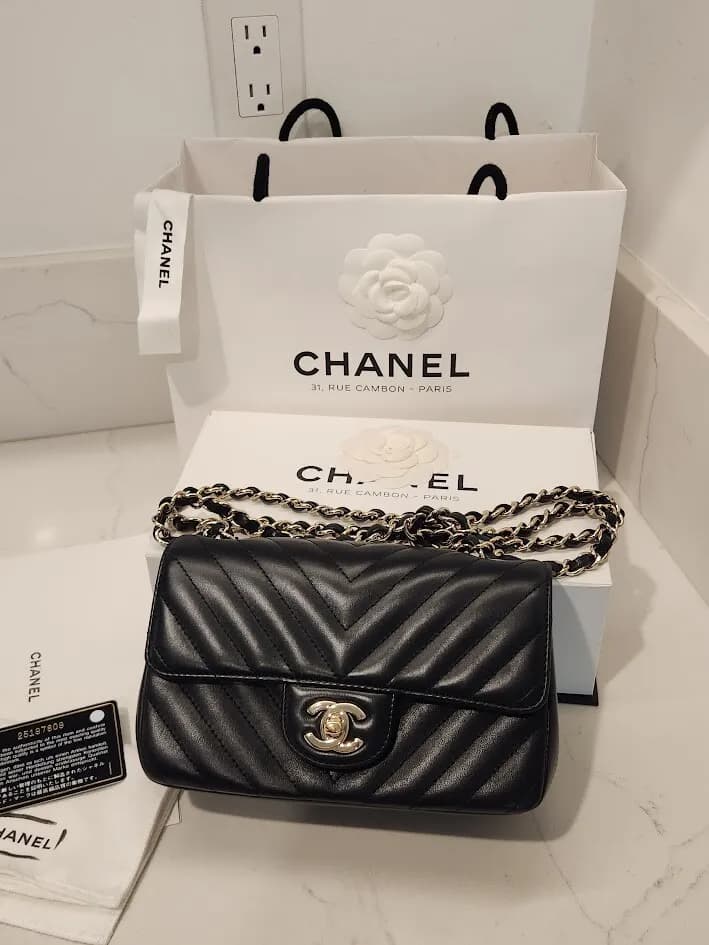 CHANEL 가방
					의류/패션
					Los Angeles