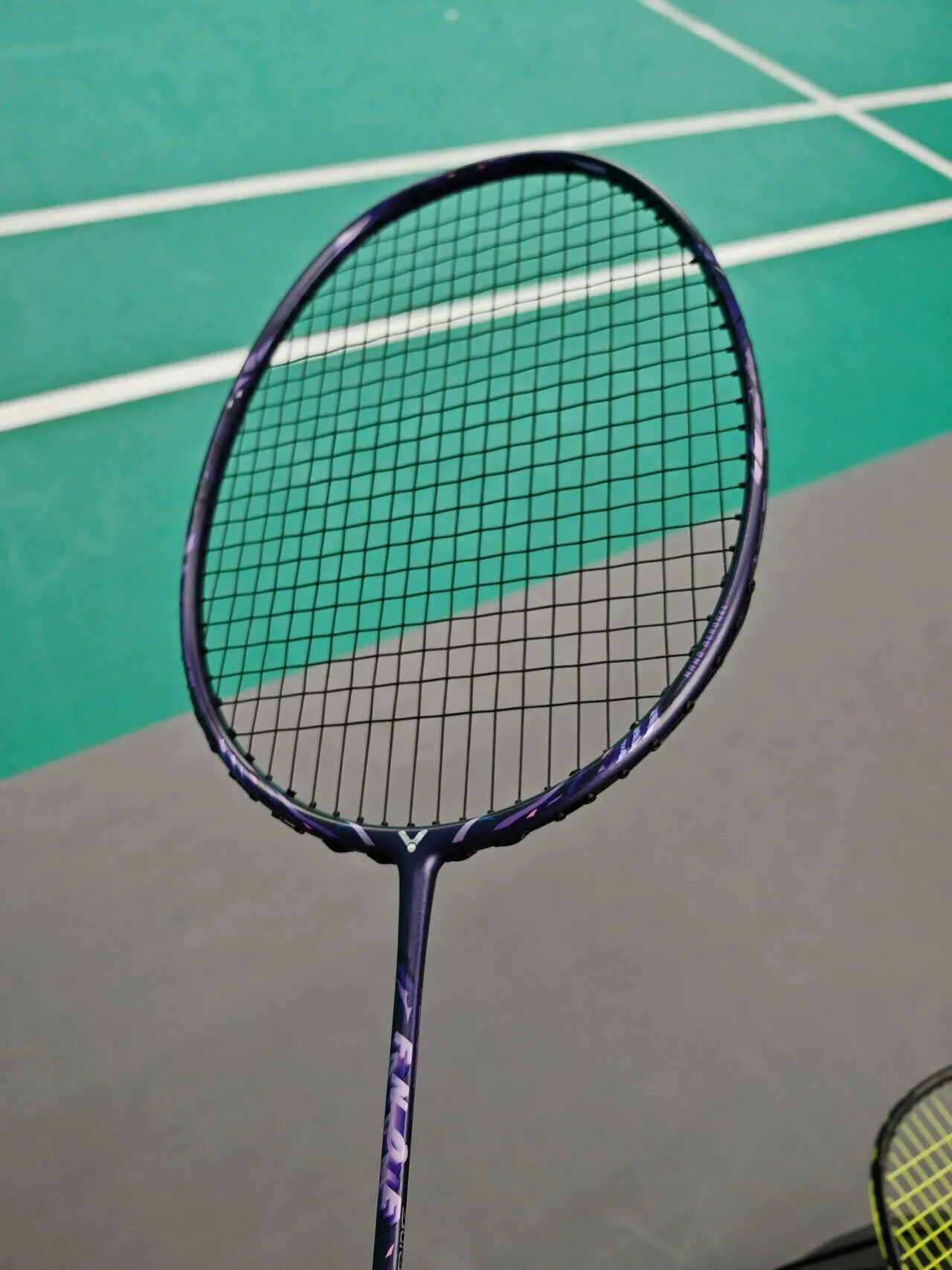 빅터 배드민턴 라켓 아우라스피드 팬텀 팔아요
					운동/건강
					1