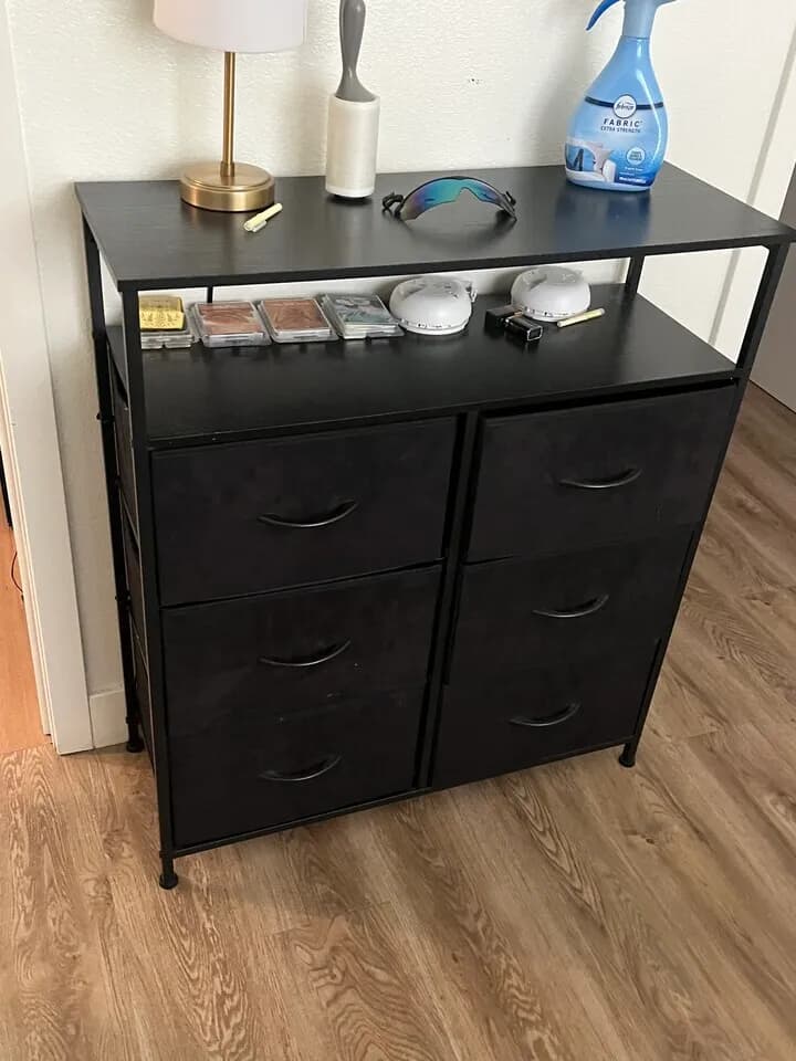 쇼파랑 침대 판매합니다.(pick up only)
					가구
					Los Angeles