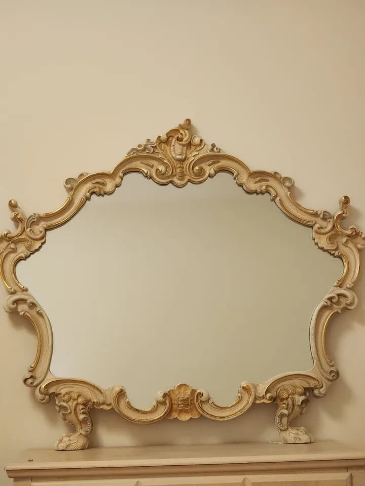 앤틱 유리
					무빙세일
					엘에이