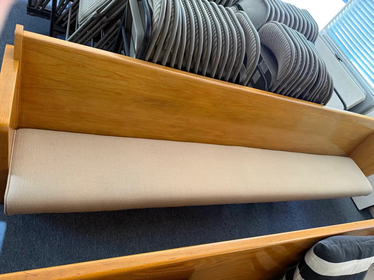 교회용 장의자 6개를 무료로 드립니다!
					무료나눔
					Long Beach