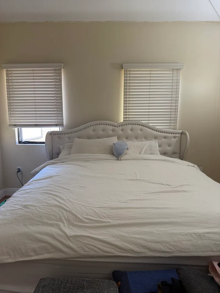 캘리킹 침대 무료로 드립니다
					무료나눔
					La Crescenta