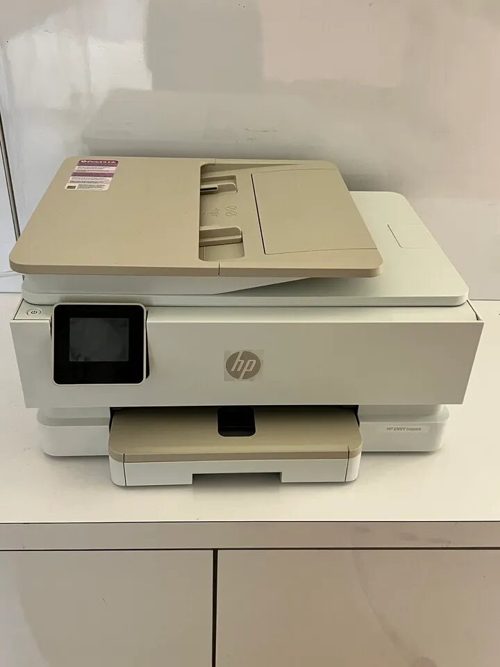 HP 프린터 (거의 새제품)
					전자/가전
					Los Angeles