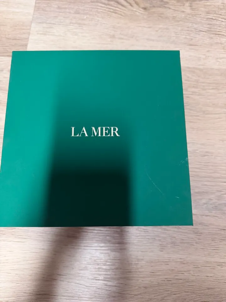 La Mer 화장품 the lifting firming serum and mask 판매합니
					기타
					브에나팍