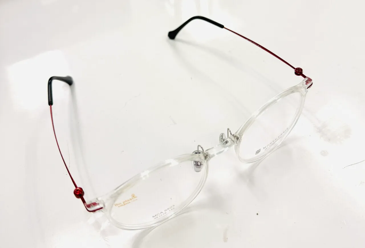 안경마을에서 안경테와 안경렌즈 저렴한 가격판매
					의류/패션
					Los Angeles