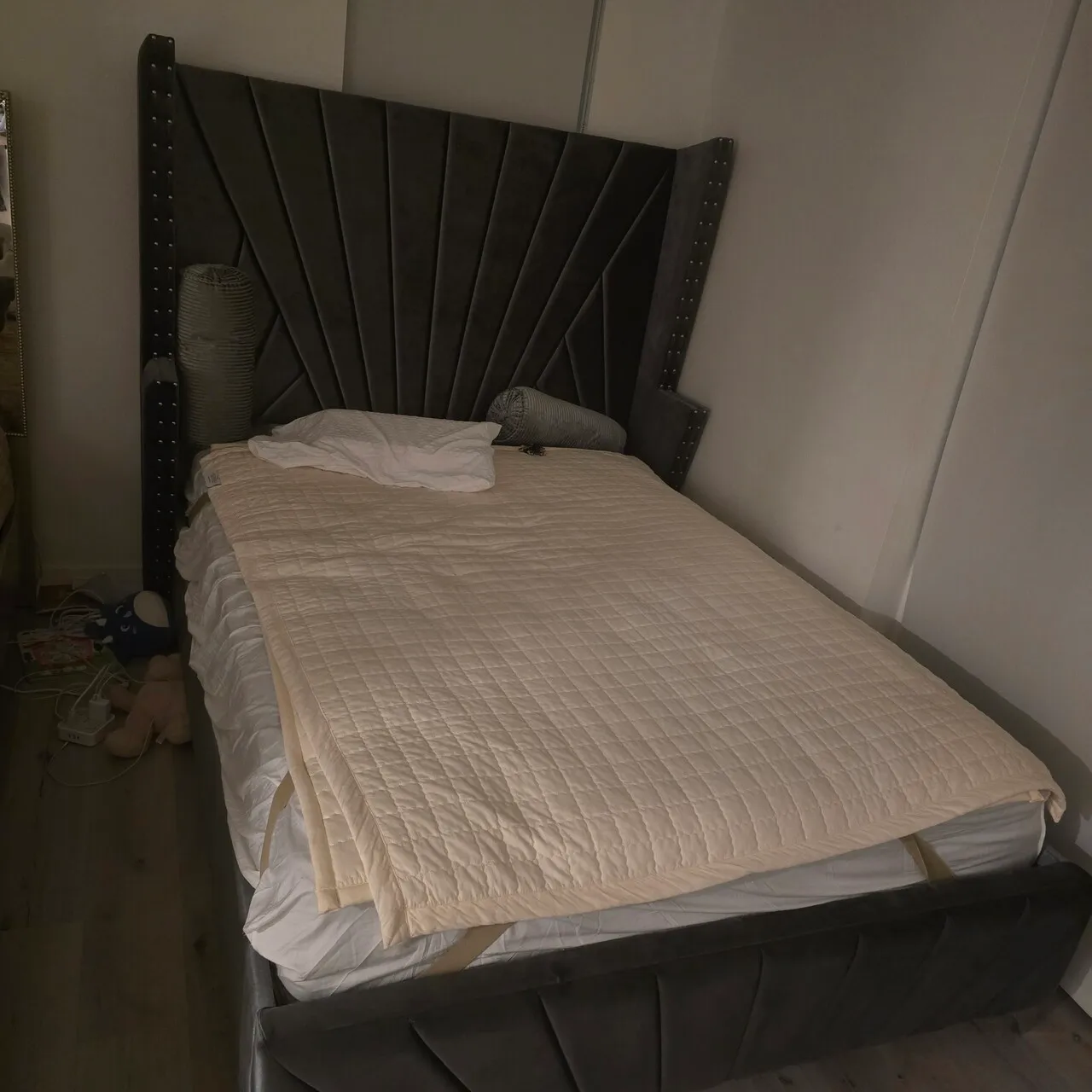 이사로 인해 싸게 팝니다
					가구
					Los Angeles