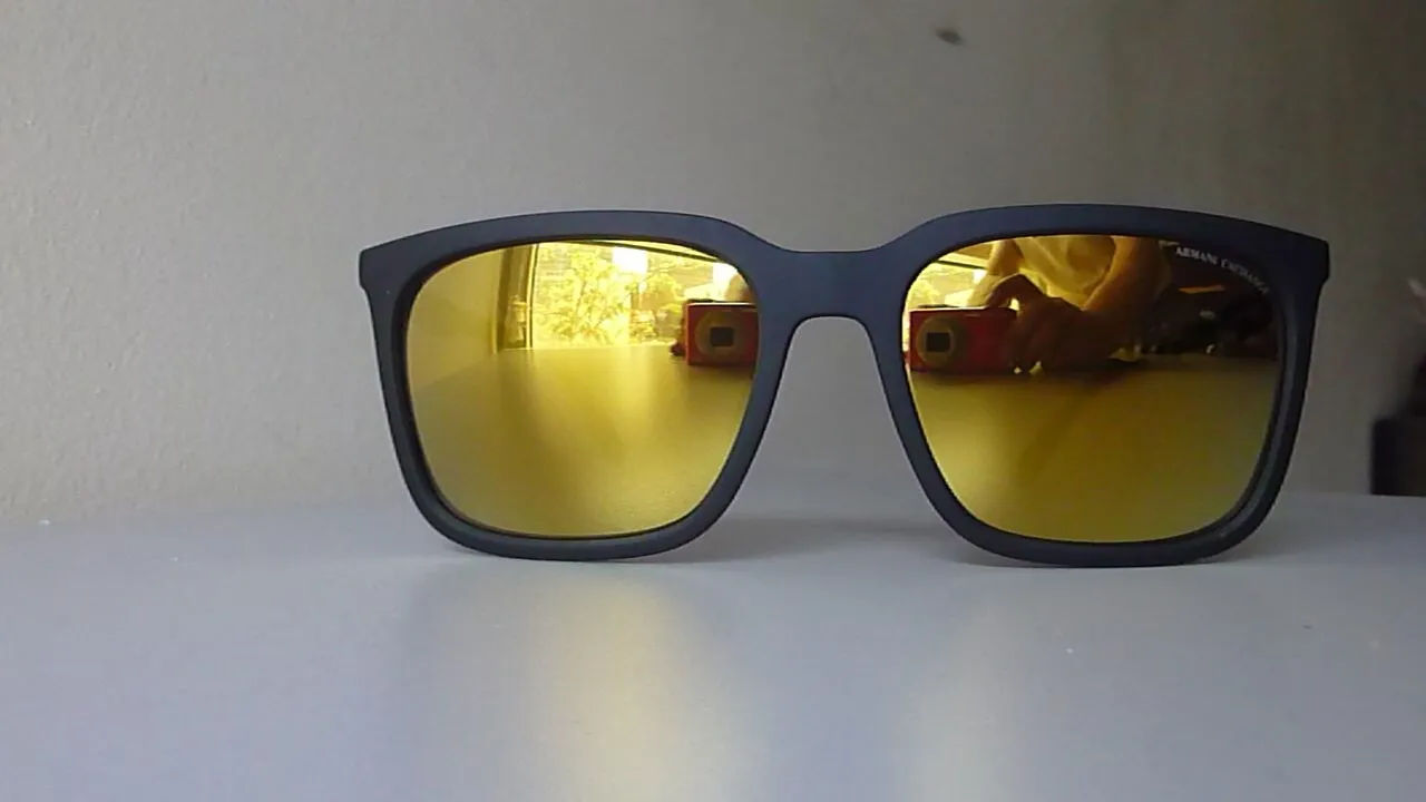 NEW-ARMANI EXCHANG-YELLOW MIRROR LENS-선글라스
					의류/패션
					Los Angeles