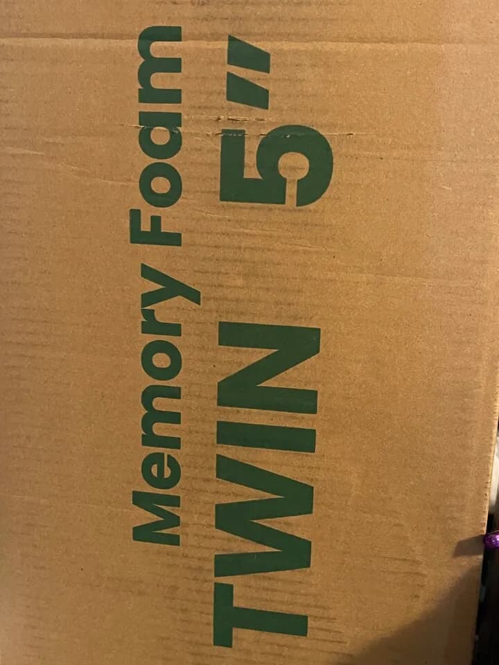 MEMORY FOAM 매트리스
					가구
					Los Angeles