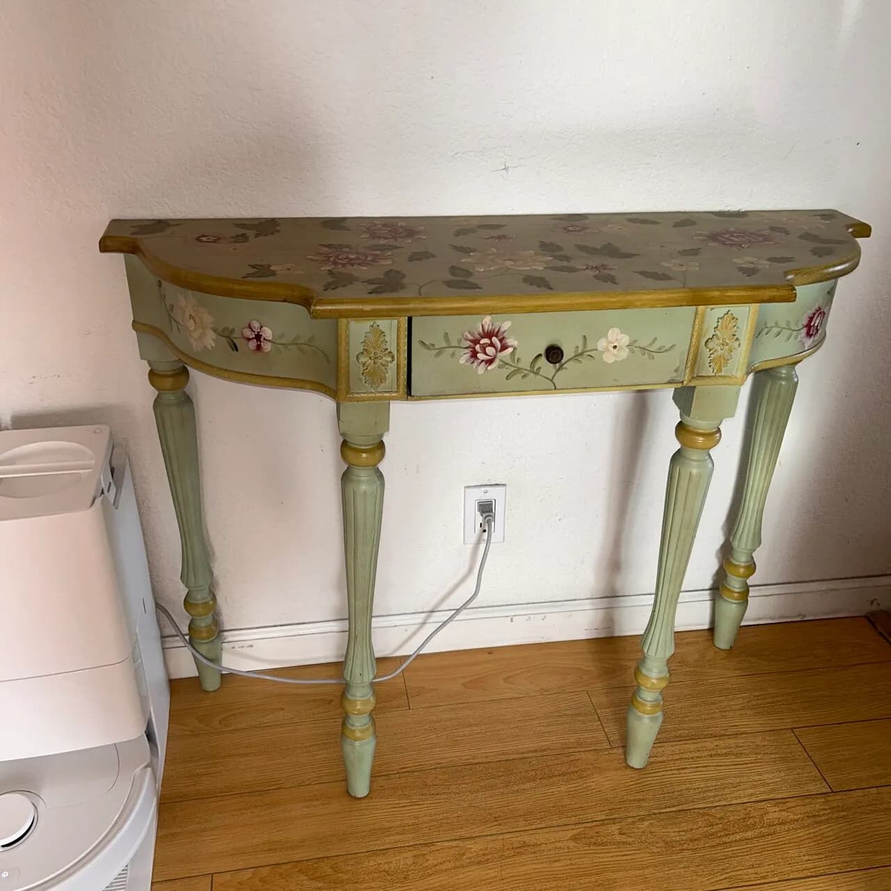 Entry table
					무빙세일
					Glendale