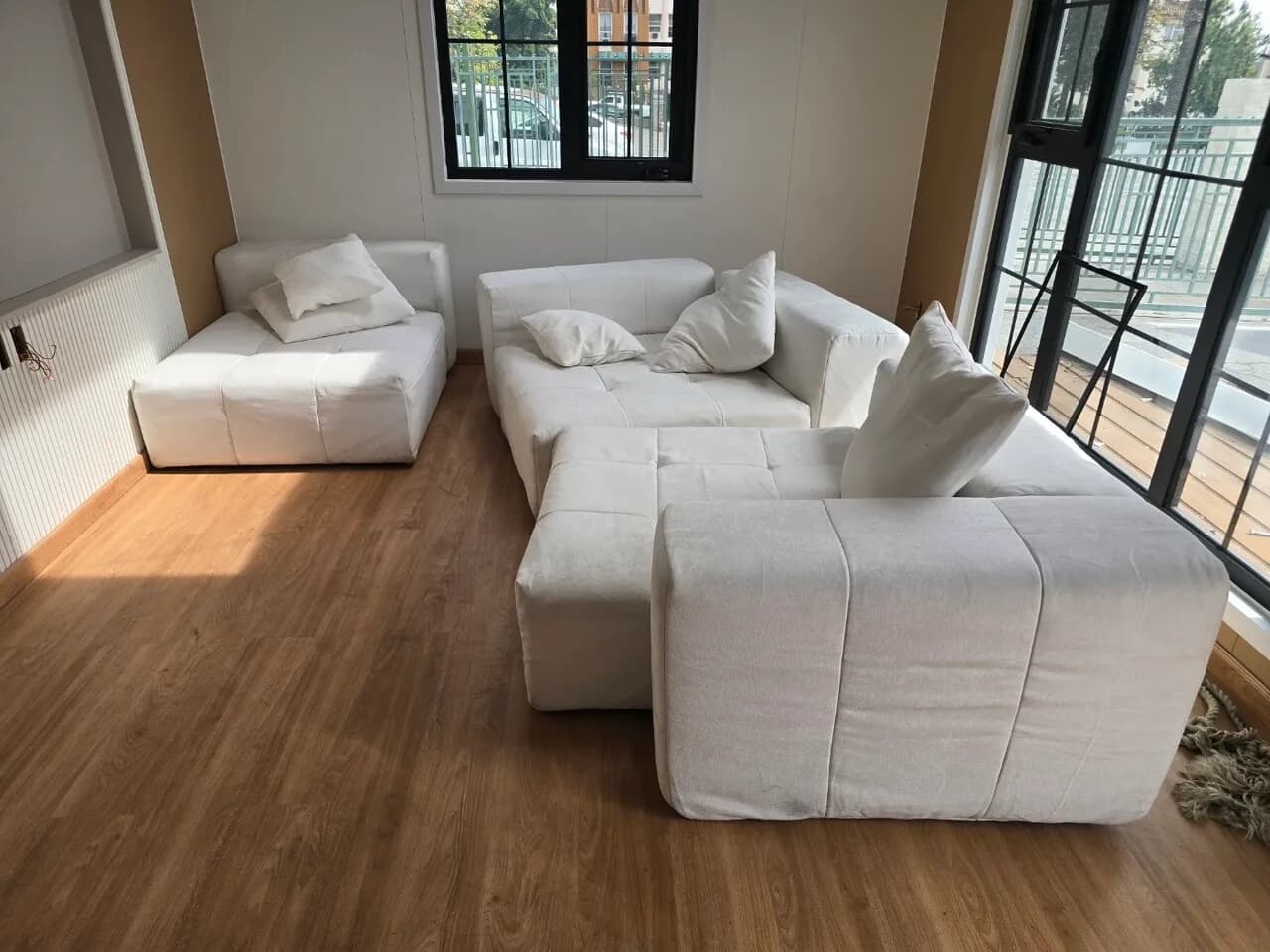 급) 쇼파 셑트
					무빙세일
					Los Angeles