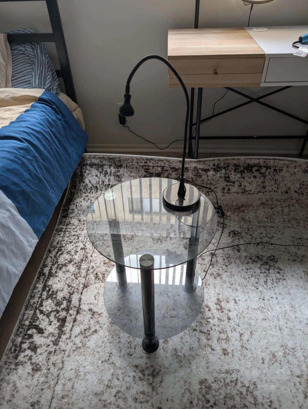 무빙세일 - 여러 종류 가구들
					무빙세일
					Koreatown