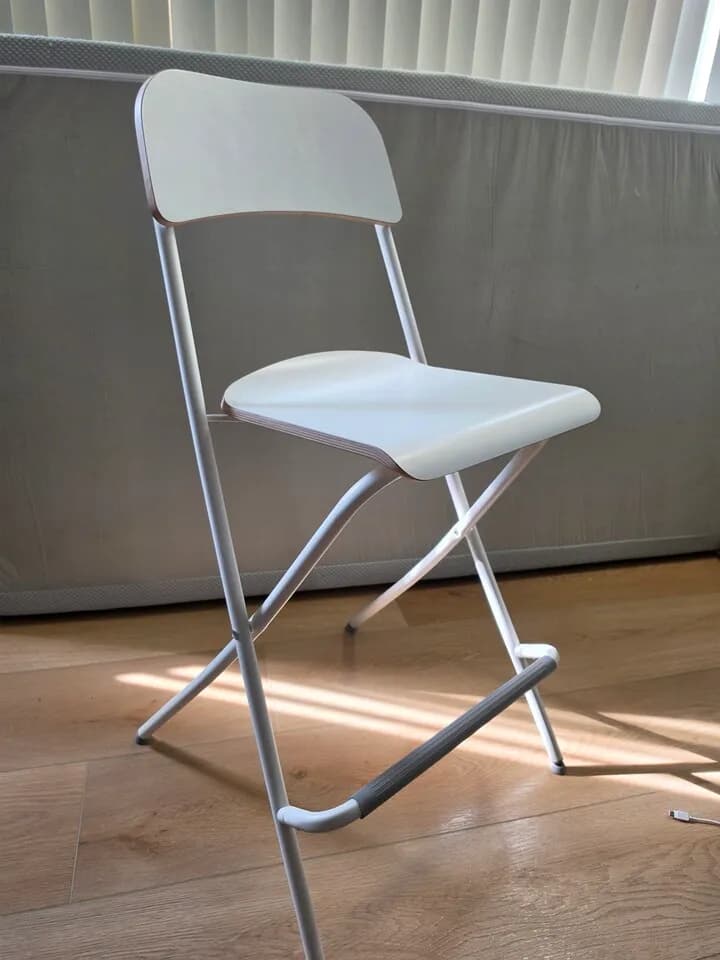 무빙 세일
					가구
					Los Angeles