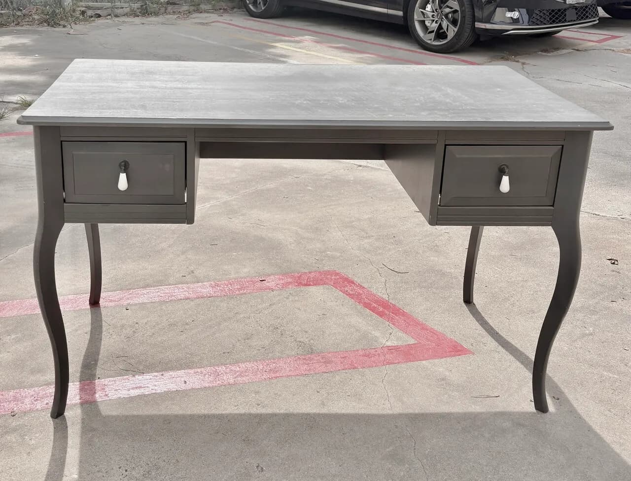 모던 다크 그레이 테이블
					무빙세일
					한타