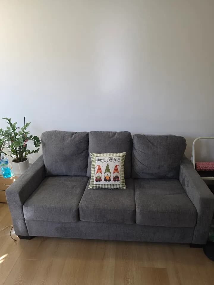 무빙 세일 합니다
					가구
					Los Angeles