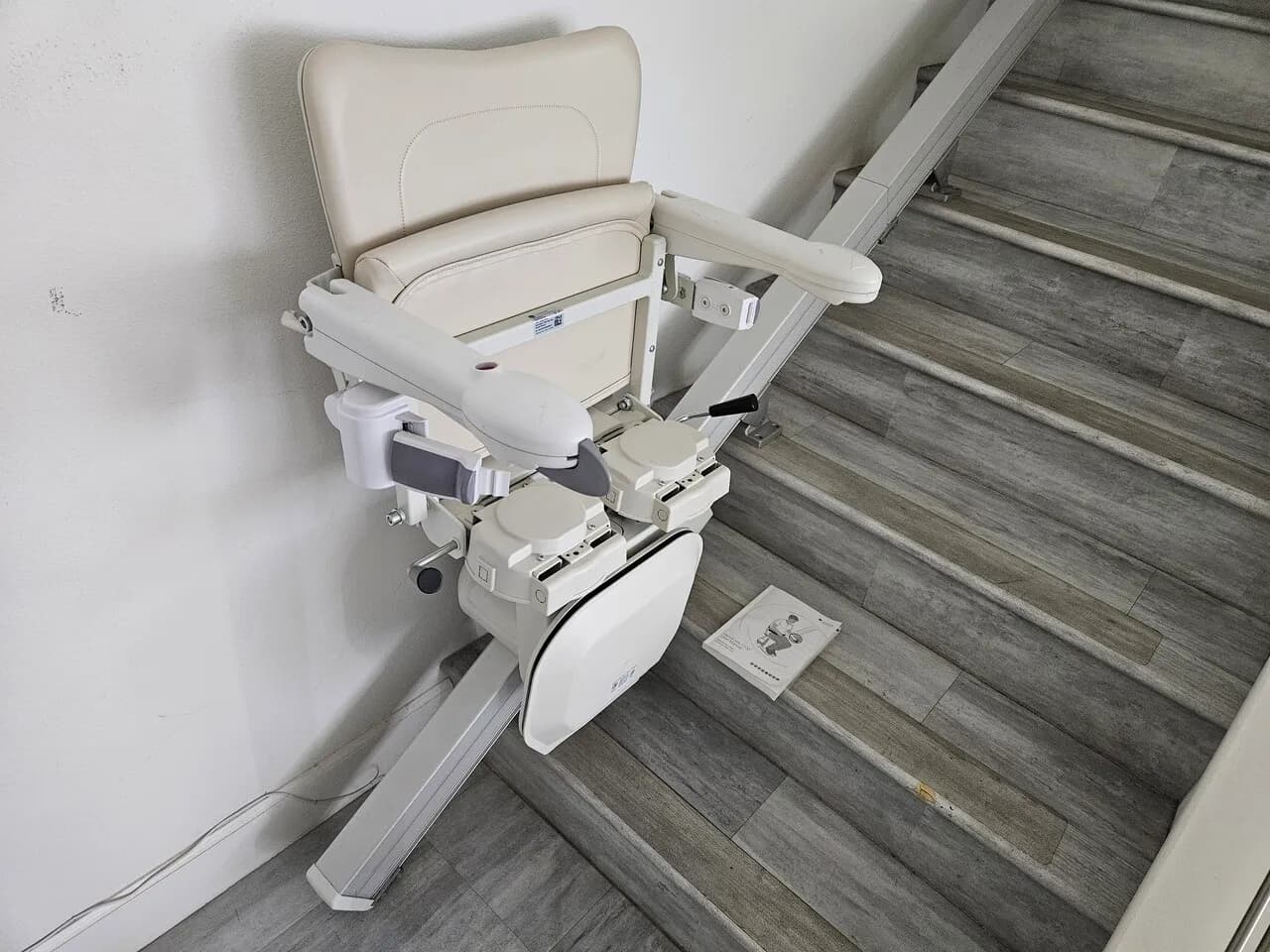 Used electric stairlift chair lift
					기타
					La Mirada