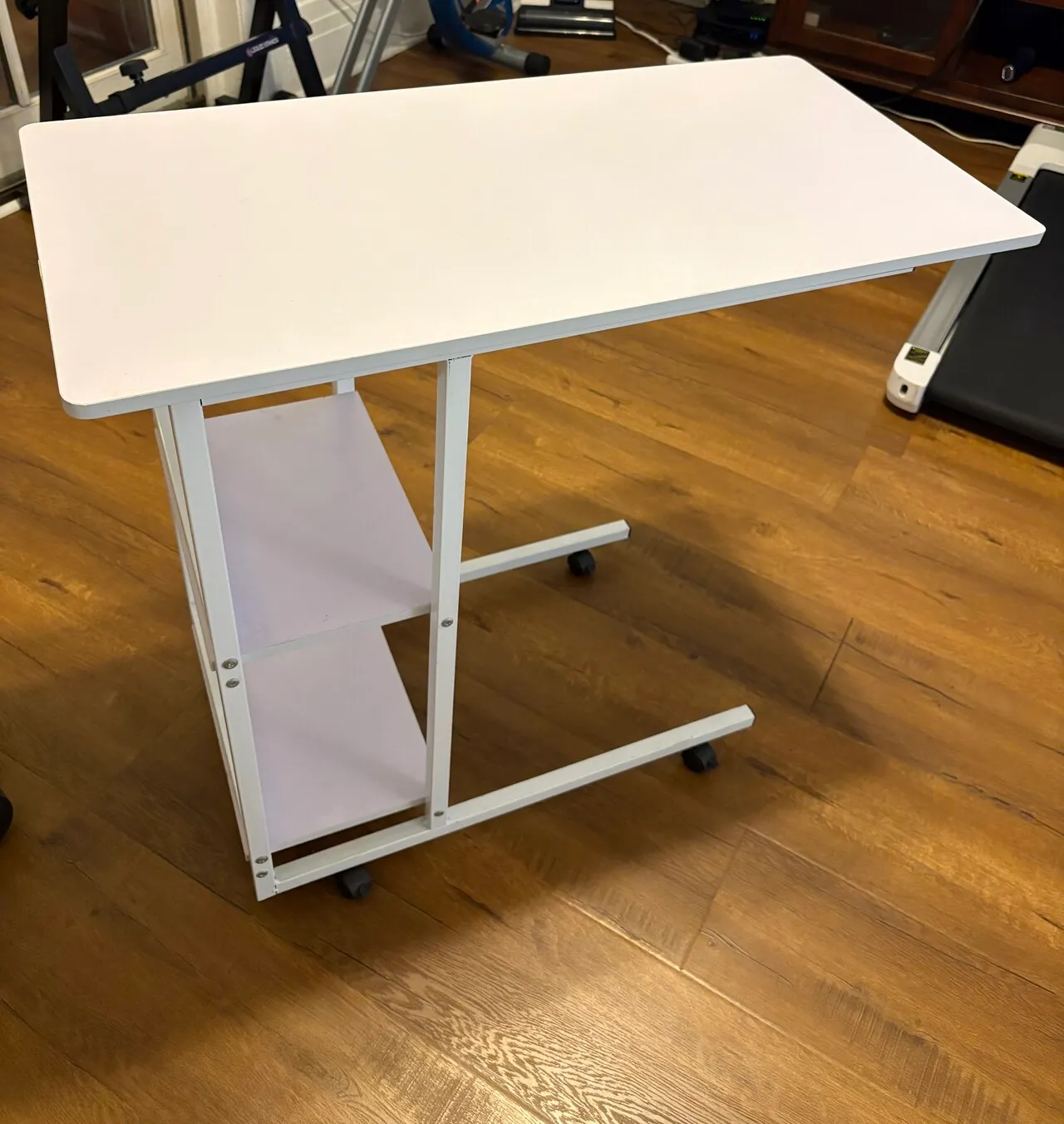 슬라이딩 테이블 침대/쇼파 사용 편리
					무빙세일
					한타