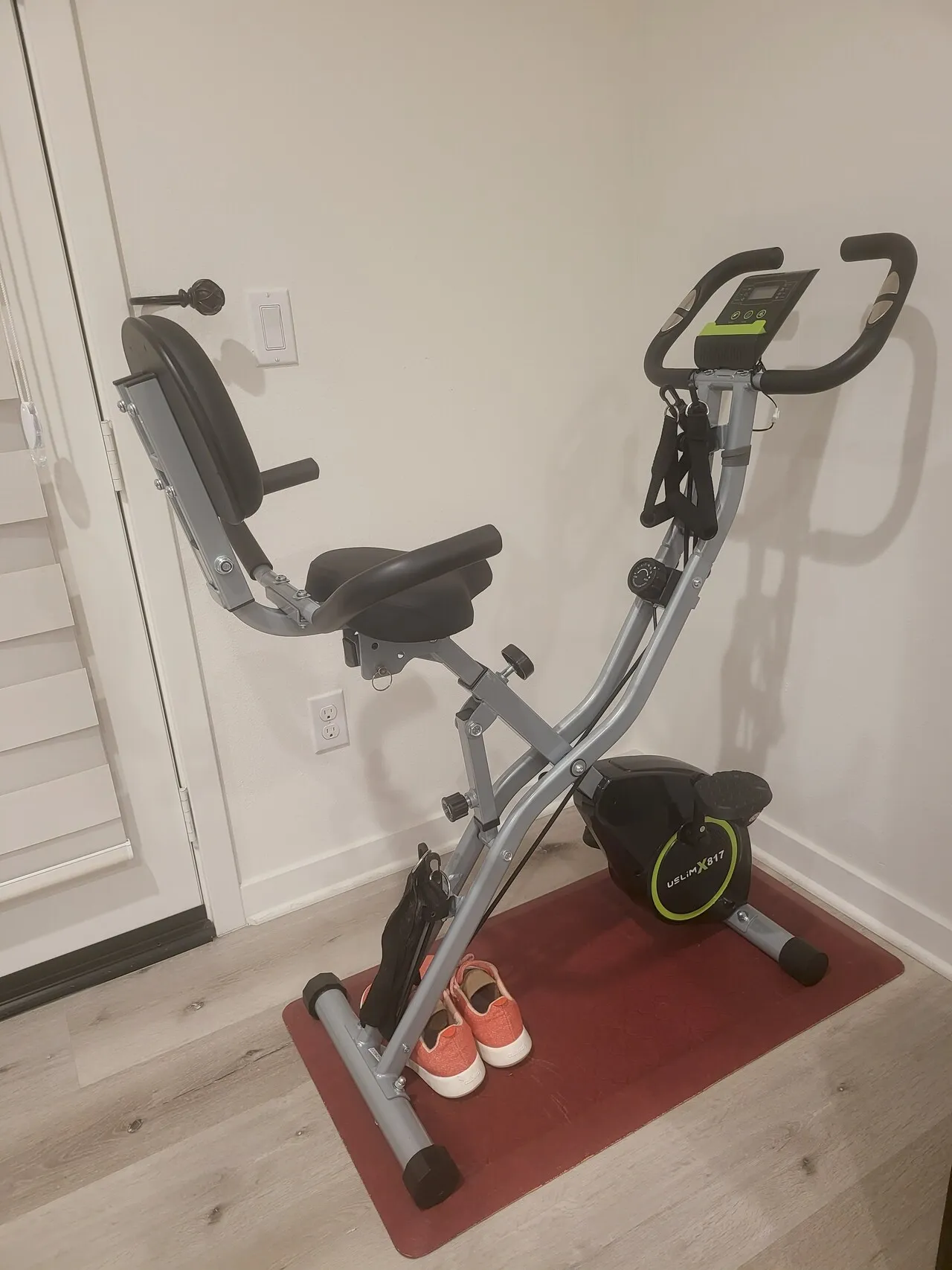 실내 자전거 $50
					무빙세일
					Los Angeles