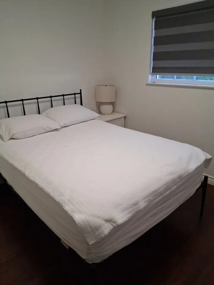 침대, 매트리스, 서랍장, 수납장
					무빙세일
					Cerritos