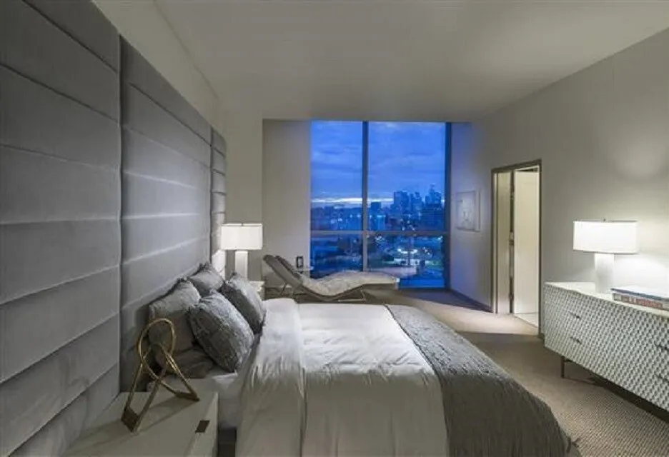 한타윌셔Hi-rise jr1br+4주Free+2파킹가능NO소셜유학생OK
					Studio
					Los Angeles's preview 3