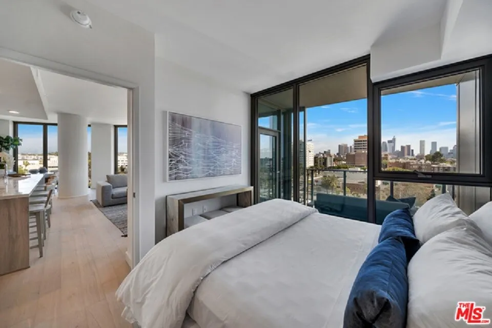 한타신규Hi-rise KURVE 1br1ba 800sf+4주FreeNO소셜유학생OK
					1 Bed
					Los Angeles's preview 3